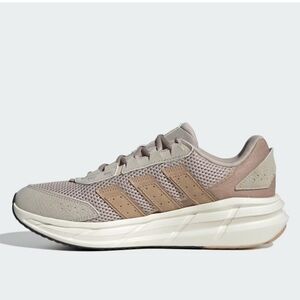 NWT ADIDAS Astrastarshoes Size 11.5